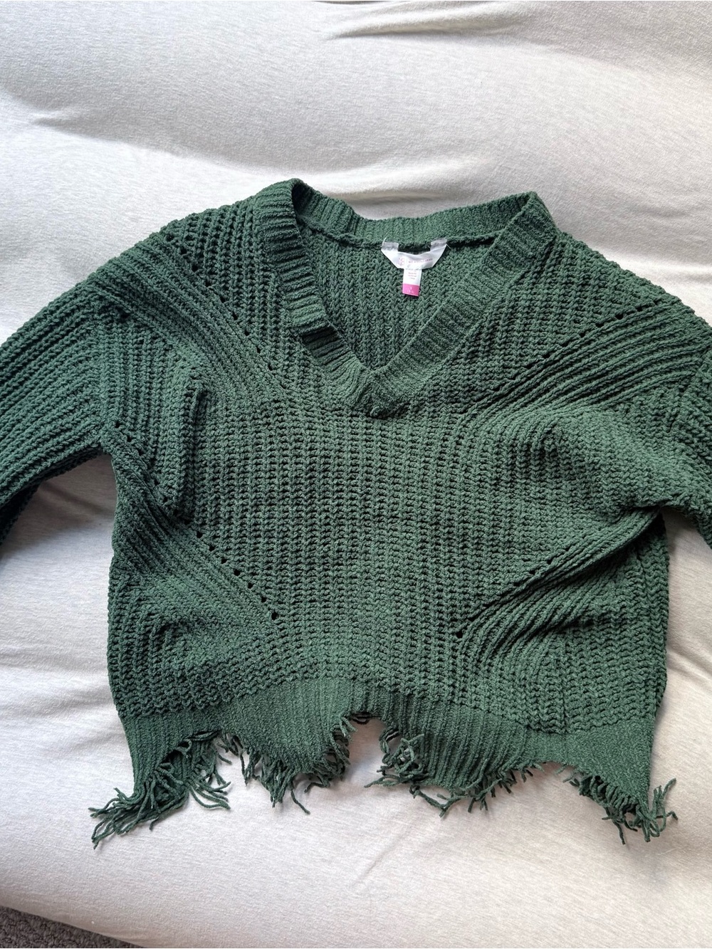 No Boundaries Dark Green V-Neck Frayed Hem Knit Sweater